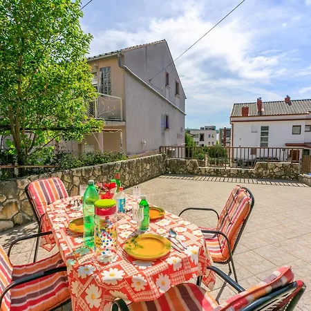 Vojka Apartman *